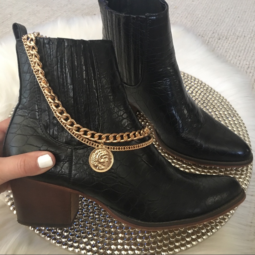 Faux Leather Croc Ankle Booties - Picture 4 of 7